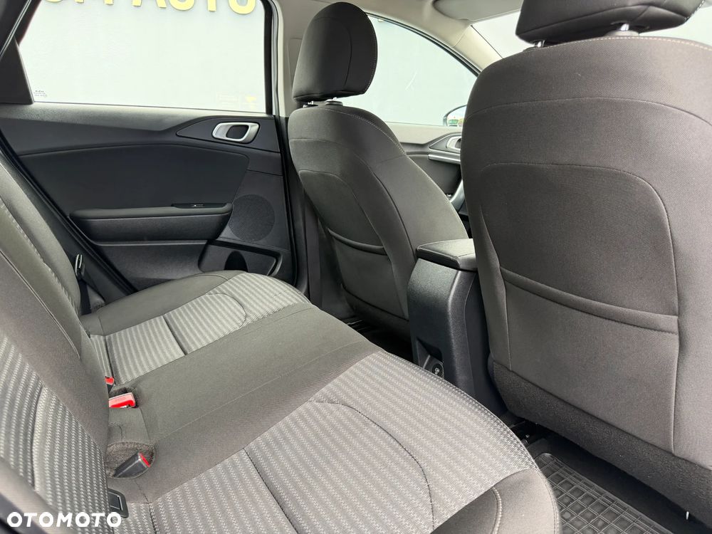 Kia Ceed 1.5 T-GDI M - 24