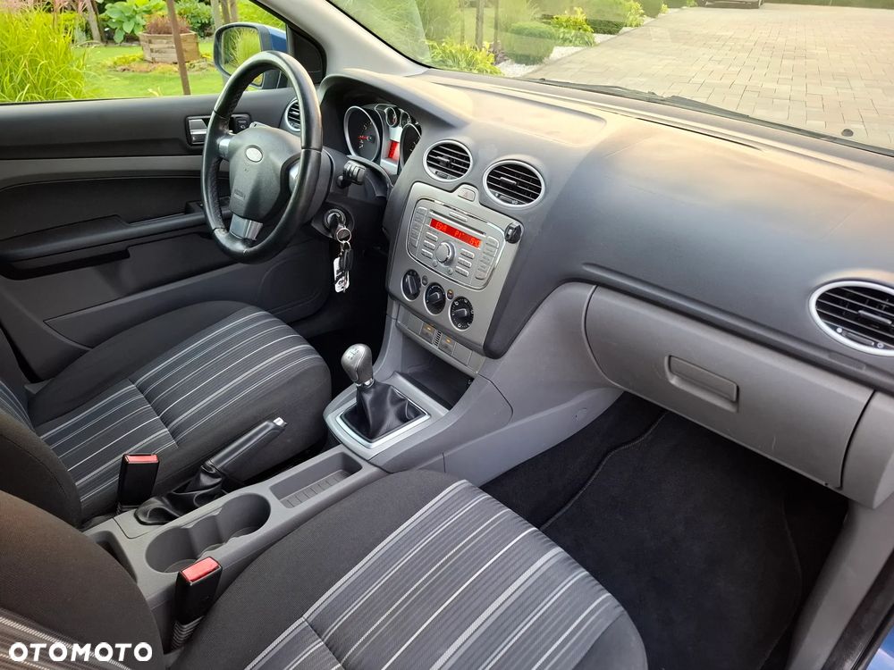 Ford Focus 1.6 16V Viva I - 39