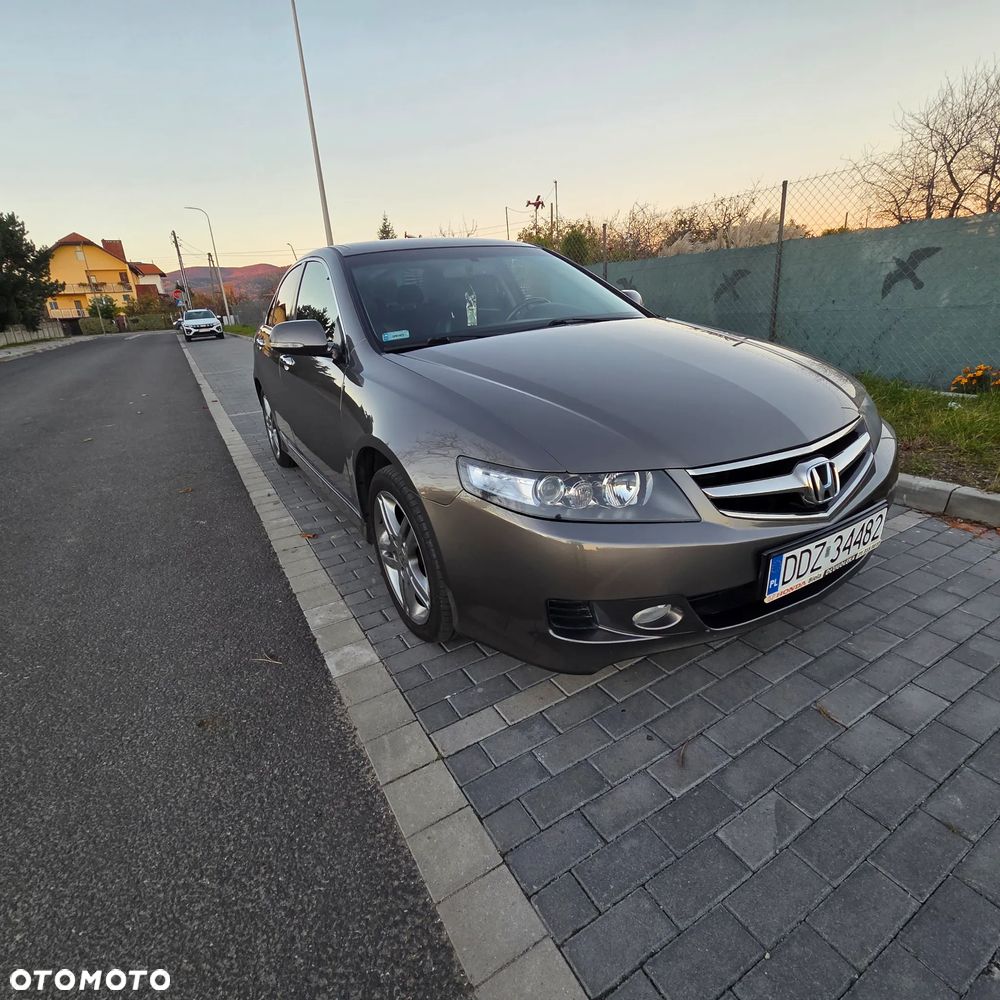 Honda Accord 2.0 Sport - 2