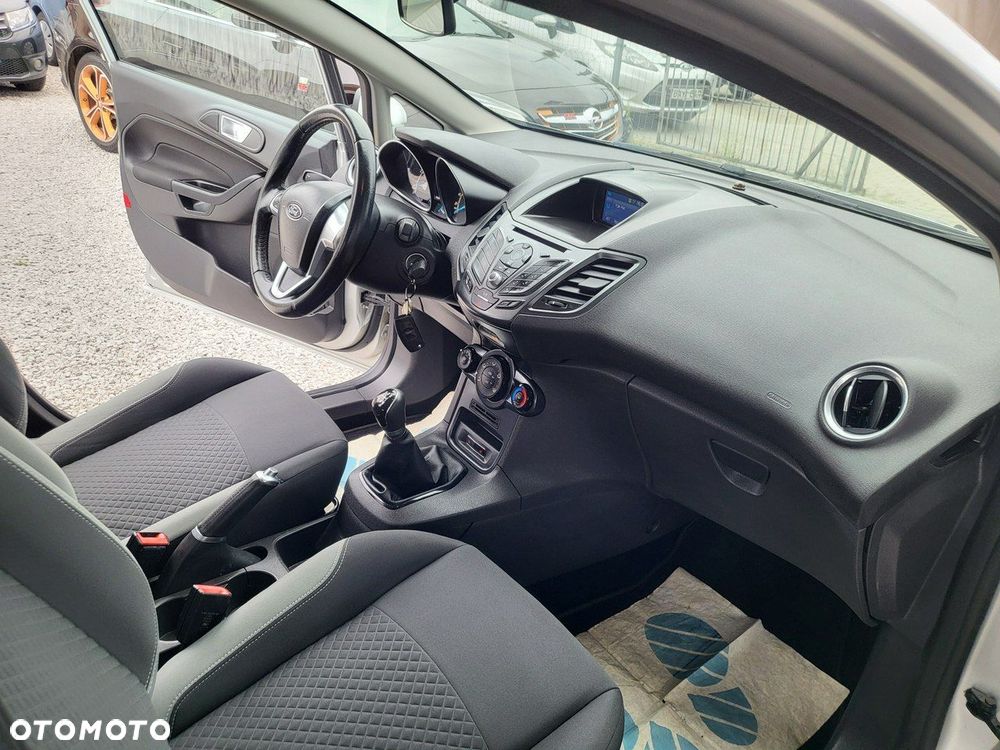 Ford Fiesta - 17