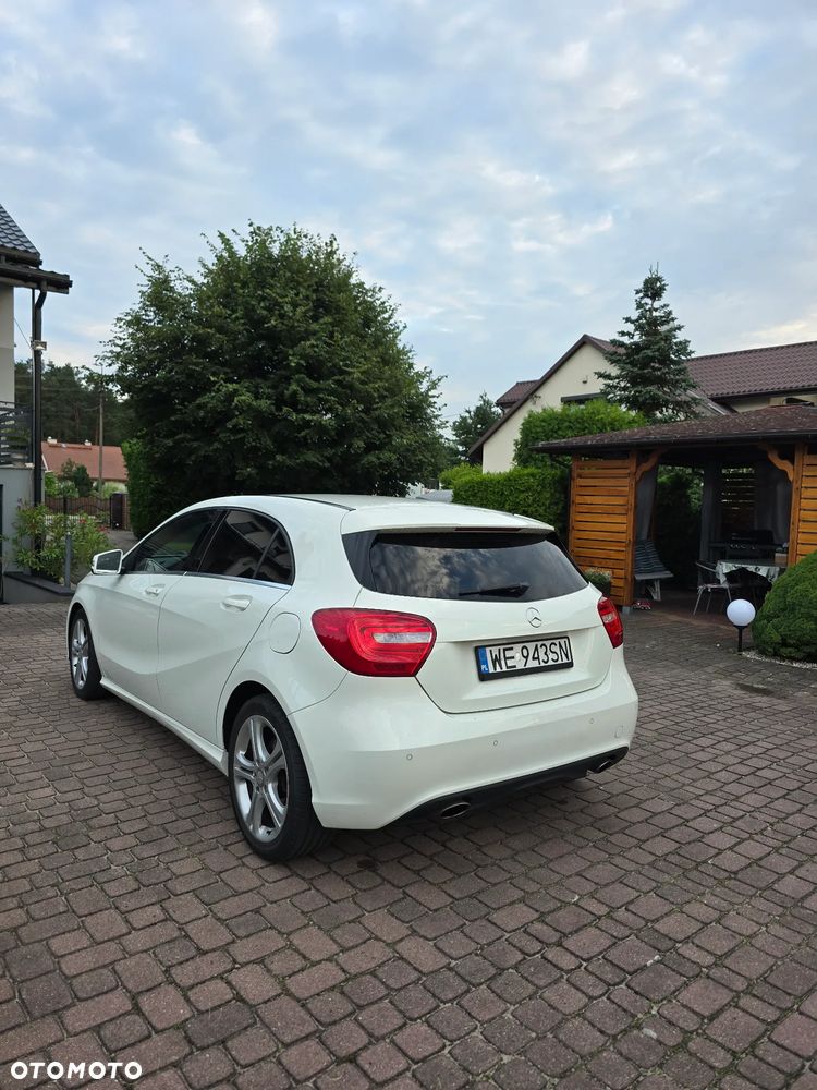 Mercedes-Benz Klasa A 200 7G-DCT Urban - 4