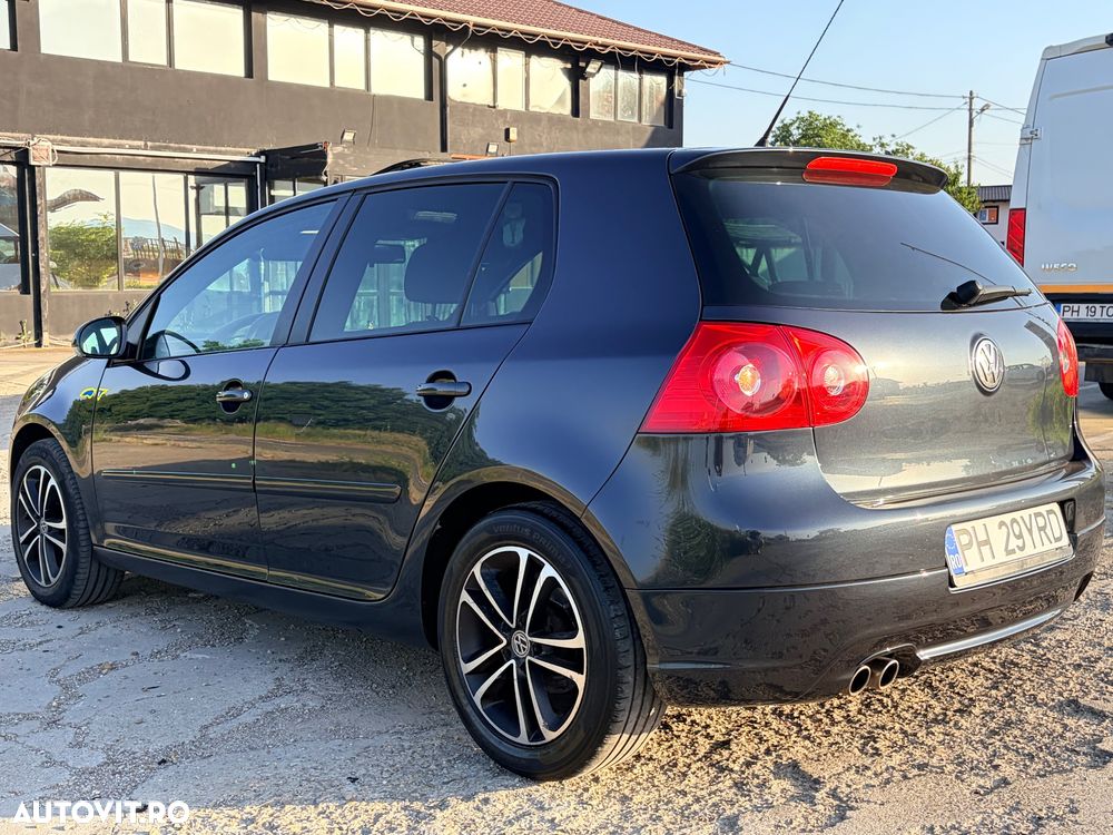 Volkswagen Golf 2.0 DPF GTD - 3