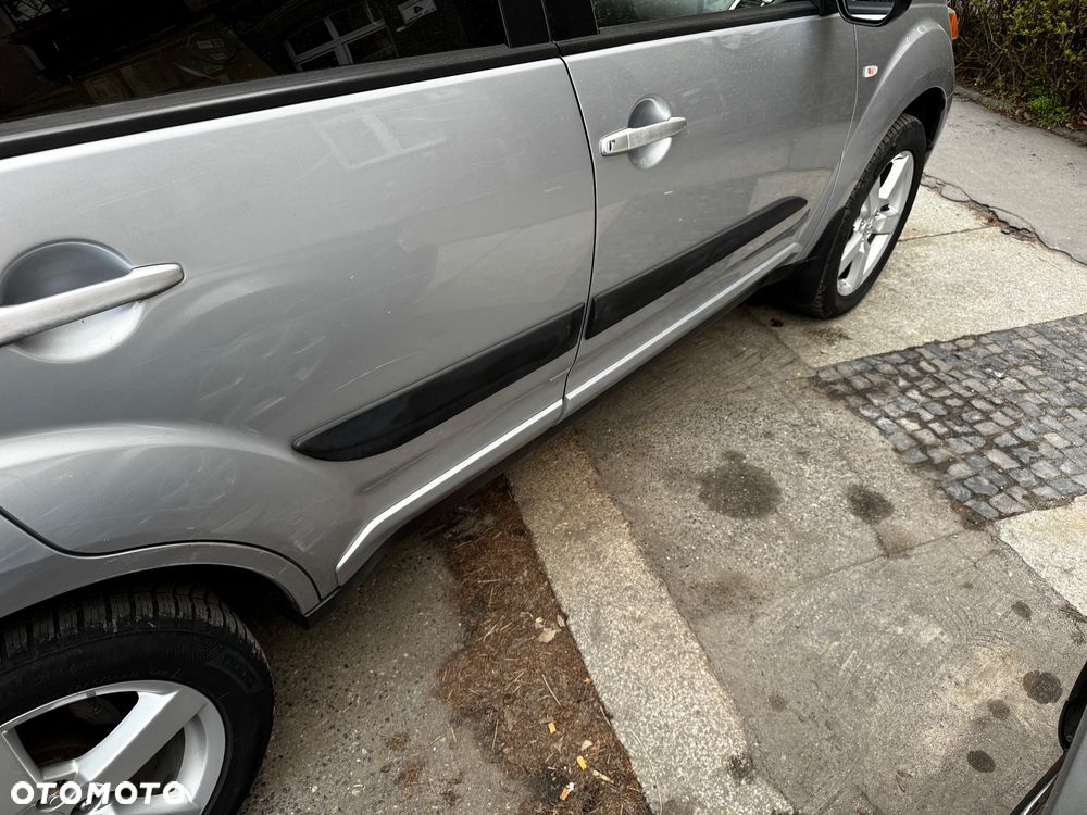 Mitsubishi Outlander 2.2 DID Intense + - 16