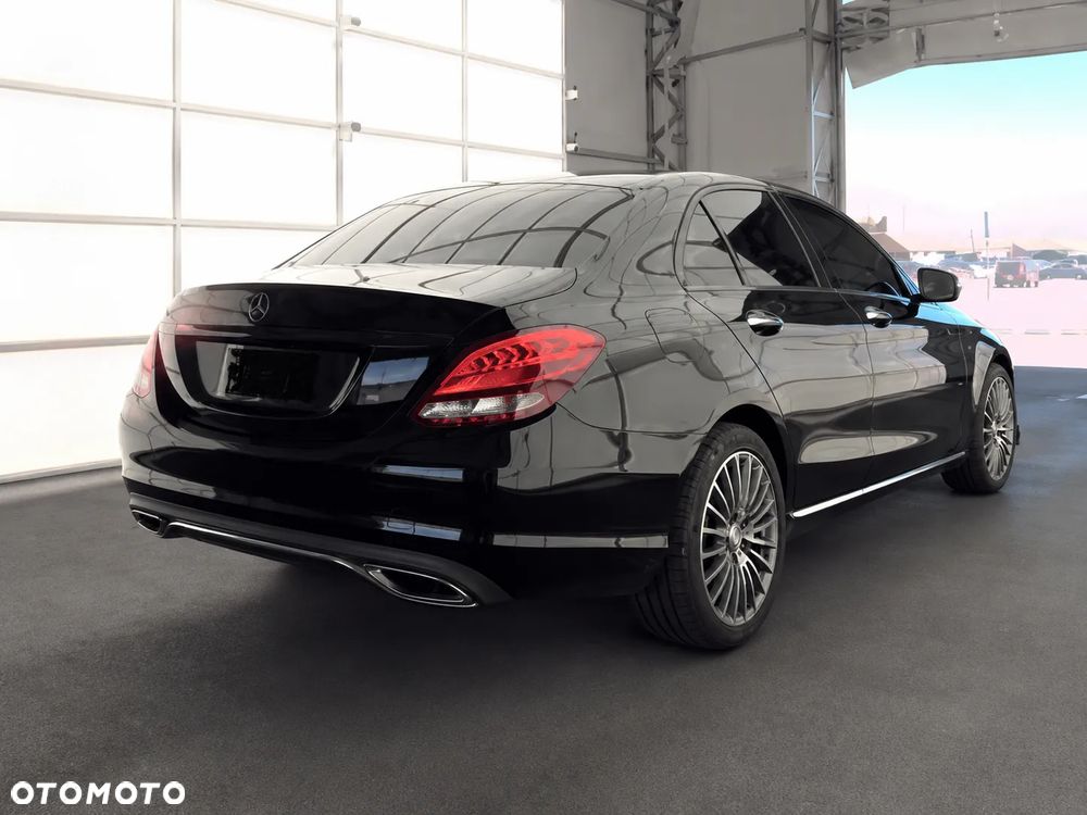 Mercedes-Benz Klasa C 300 7G-TRONIC AMG Line - 5