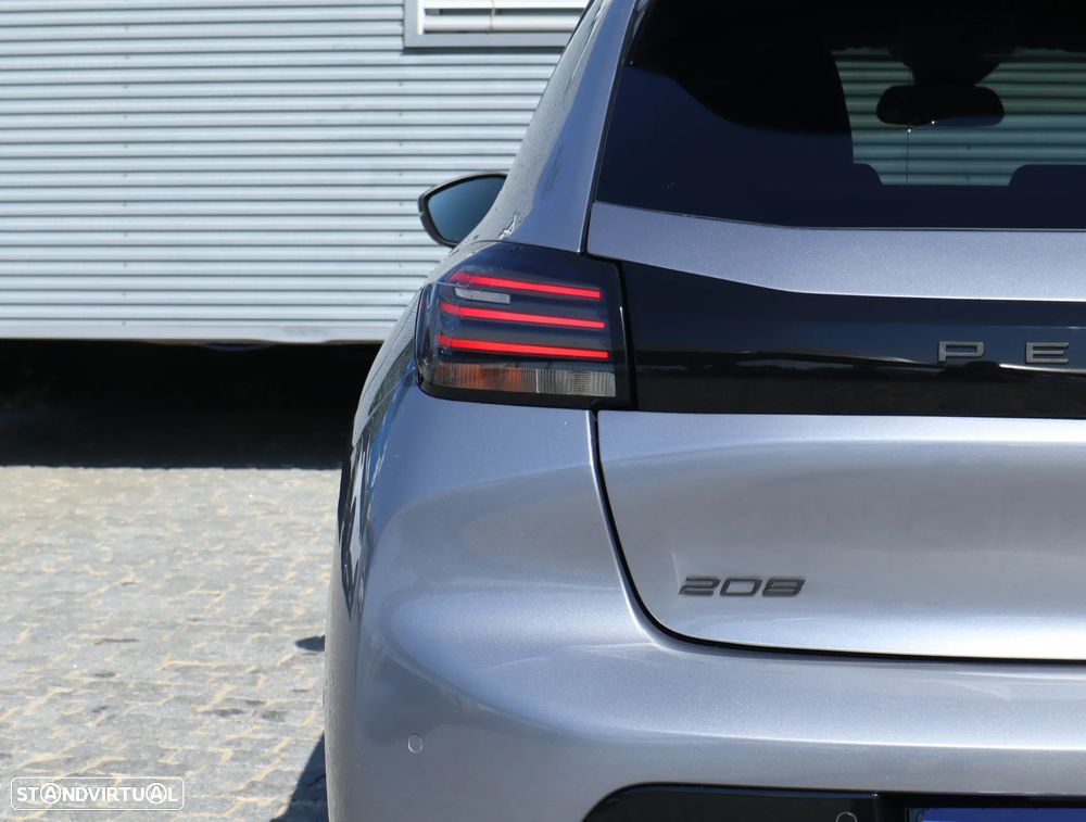 Peugeot 208 1.2 Hybrid Allure e-DCS6 - 16