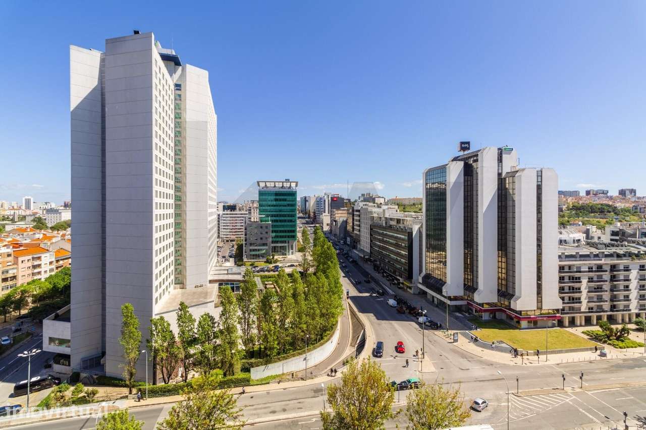 Apartamento T4, localizados nas Twin Towers| Lisboa – Próximo El Corte - Grande imagem: 2/37
