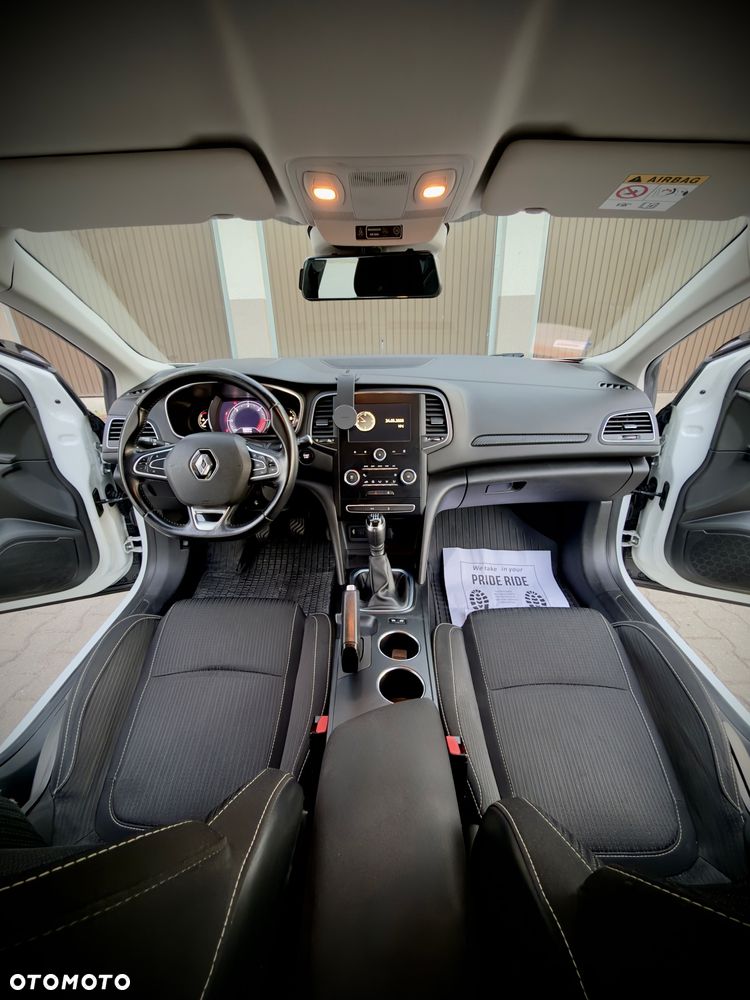 Renault Megane 1.5 dCi Zen - 26