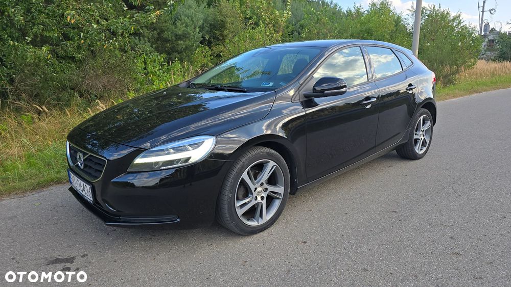 Volvo V40 D2 Drive-E Momentum - 24
