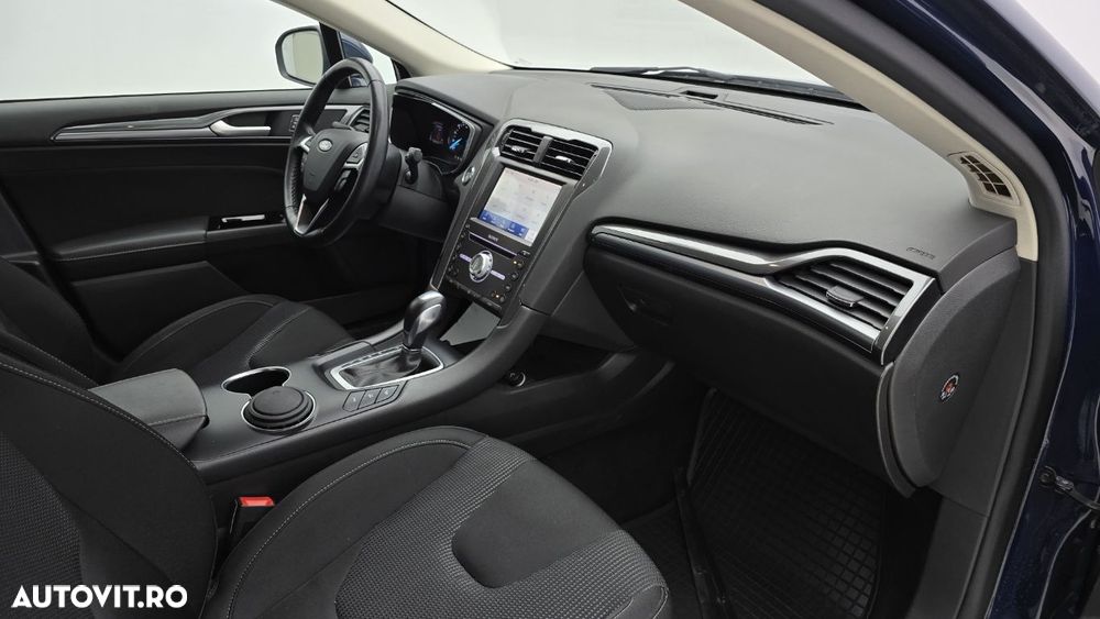 Ford Mondeo 2.0 HEV Titanium - 20