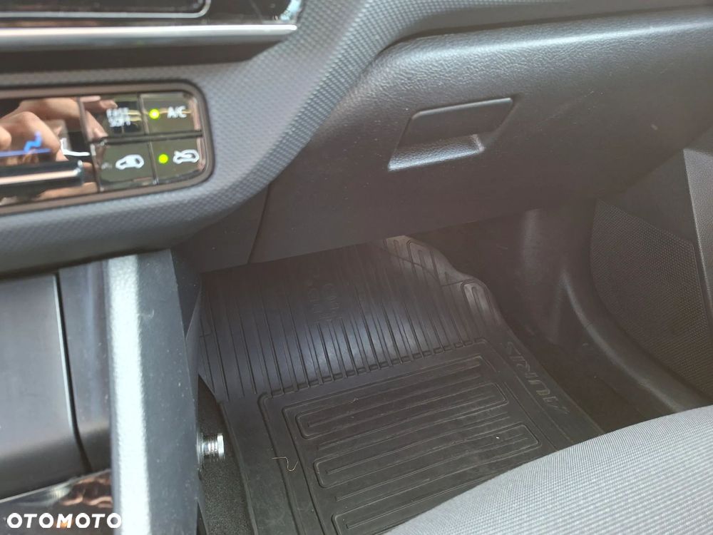 Toyota Auris 1.6 Active - 25