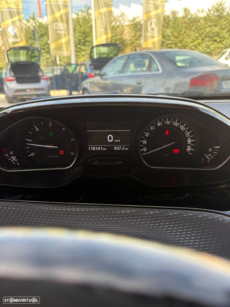 Peugeot 208 1.6 BlueHDi Allure - 19
