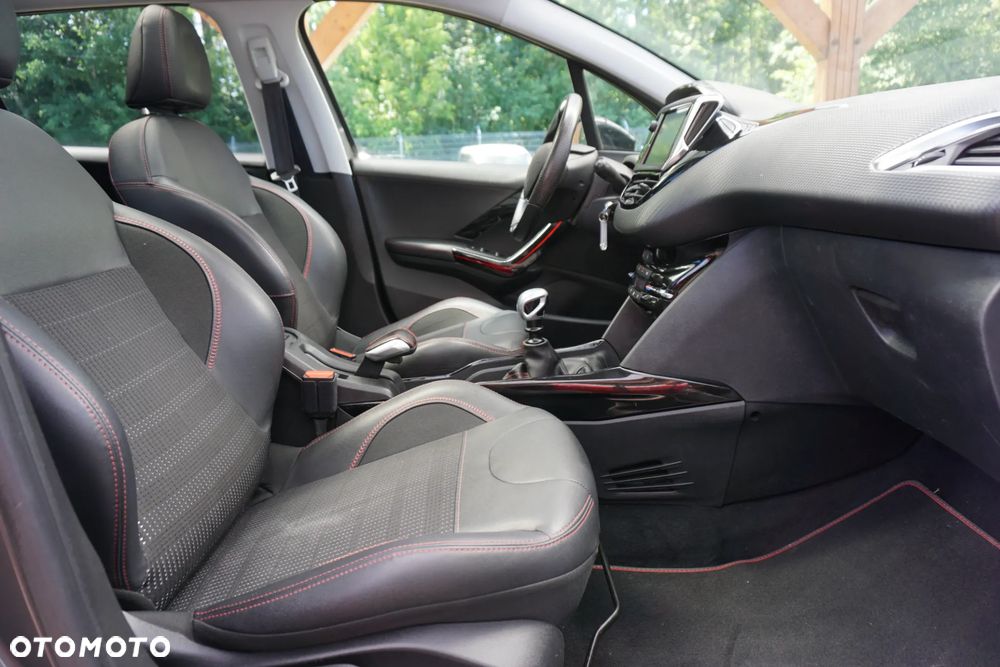 Peugeot 2008 PureTech 130 Stop&Start GT-Line Edition - 19