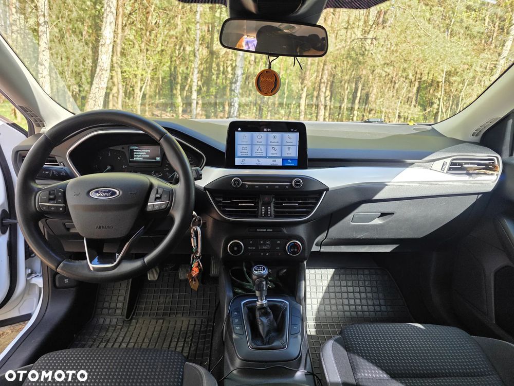 Ford Focus 1.5 TDCi SYNC Edition - 13
