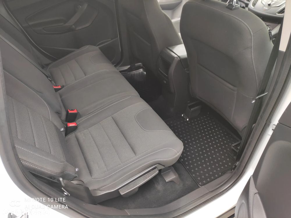 Ford Kuga 1.5 EcoBoost 2x4 Trend - 20