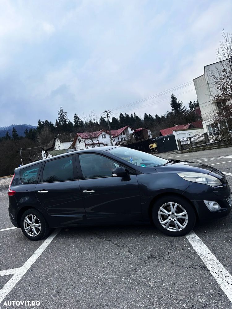 Renault Scenic - 12