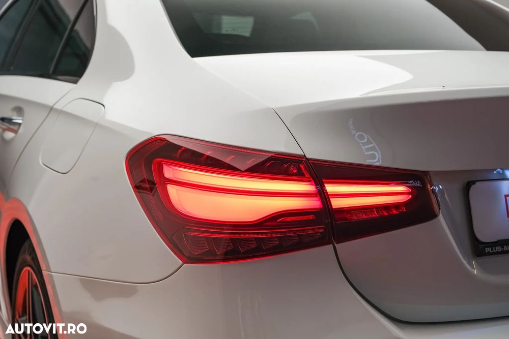 Mercedes-Benz A 180 7G-DCT AMG Line - 31