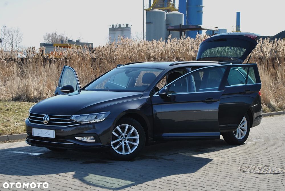 Volkswagen Passat Variant 1.5 TSI OPF DSG Comfortline - 22