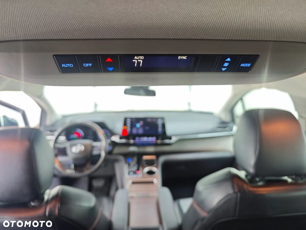 Toyota Sienna - 22