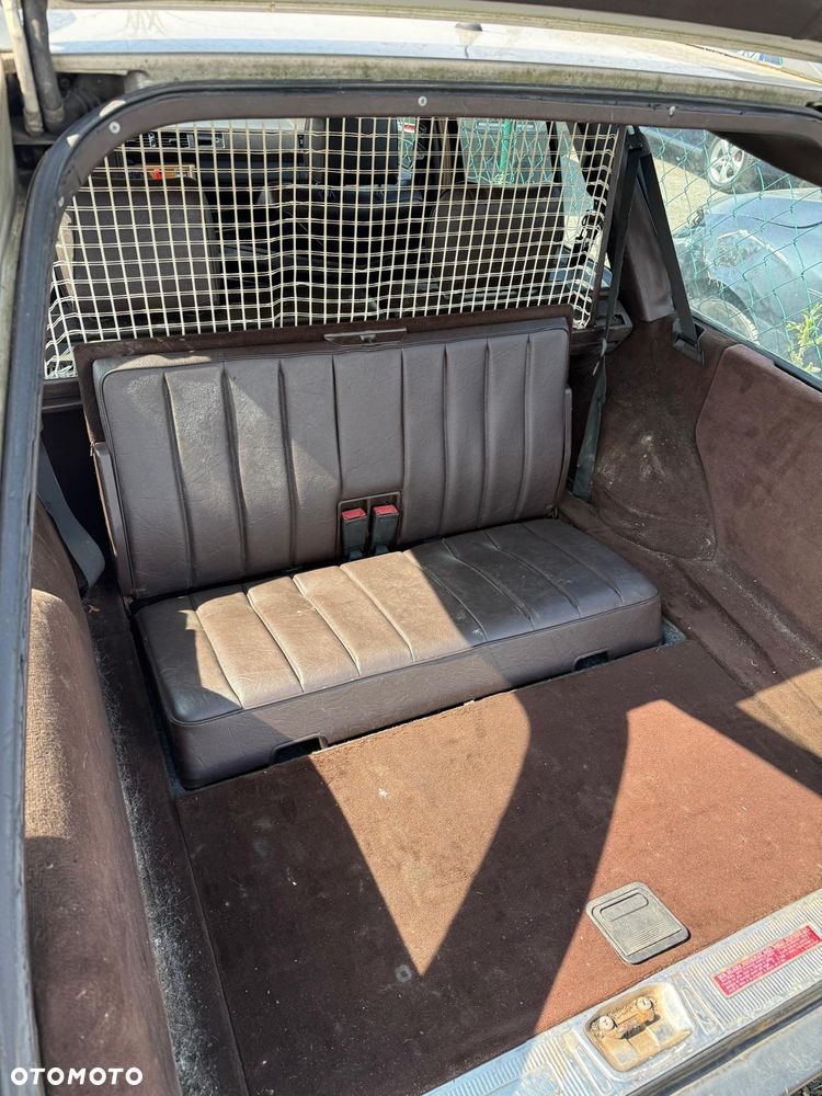 Mercedes-Benz W124 (1984-1993) - 11