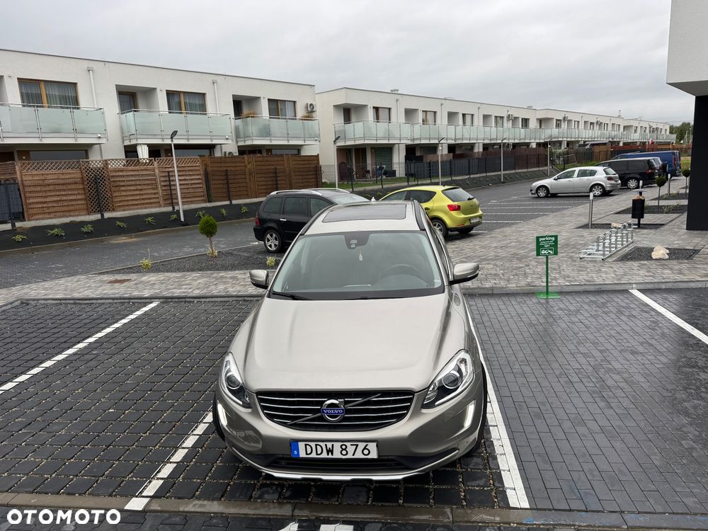 Volvo XC 60 D4 AWD Momentum - 9