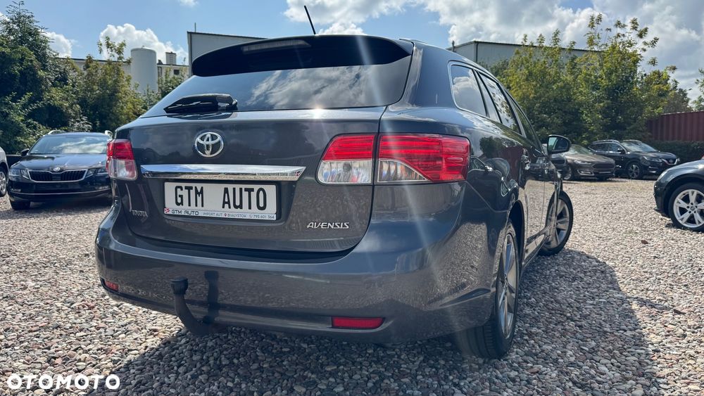 Toyota Avensis 1.8 Premium EU5 - 14