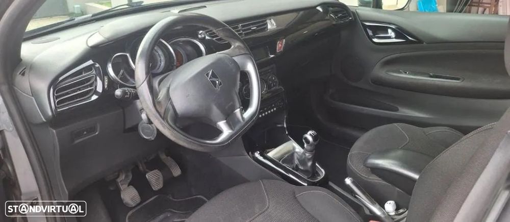 Citroën DS3 1.6 e-HDi So Chic - 2