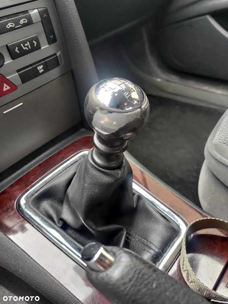 Peugeot 407 2.0 HDI Premium Grand Prix - 12