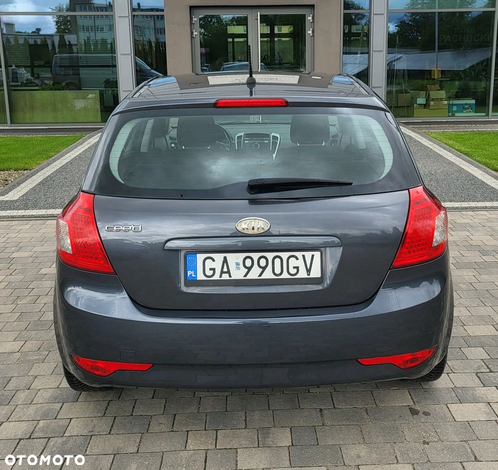Kia Ceed 1.4 Comfort - 10