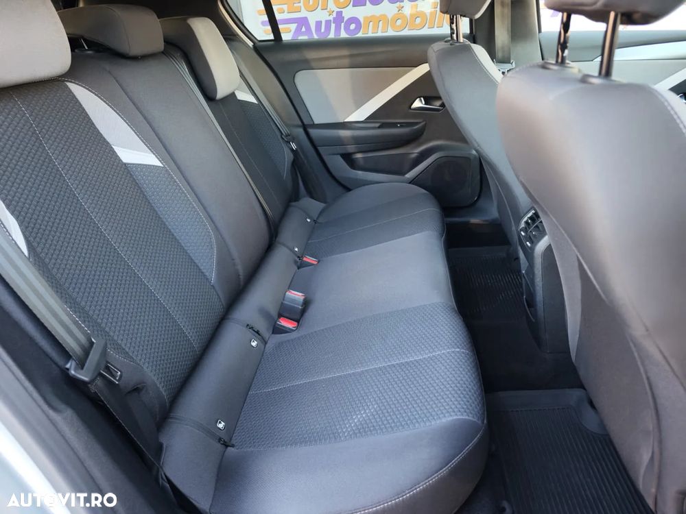 Opel Astra 1.2L Turbo Start/Stop AT8 Business Edition - 16