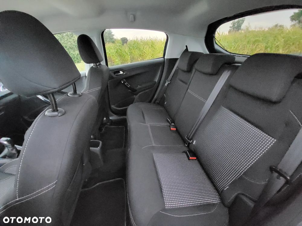 Peugeot 208 1.6 BlueHDi Active S&S - 12