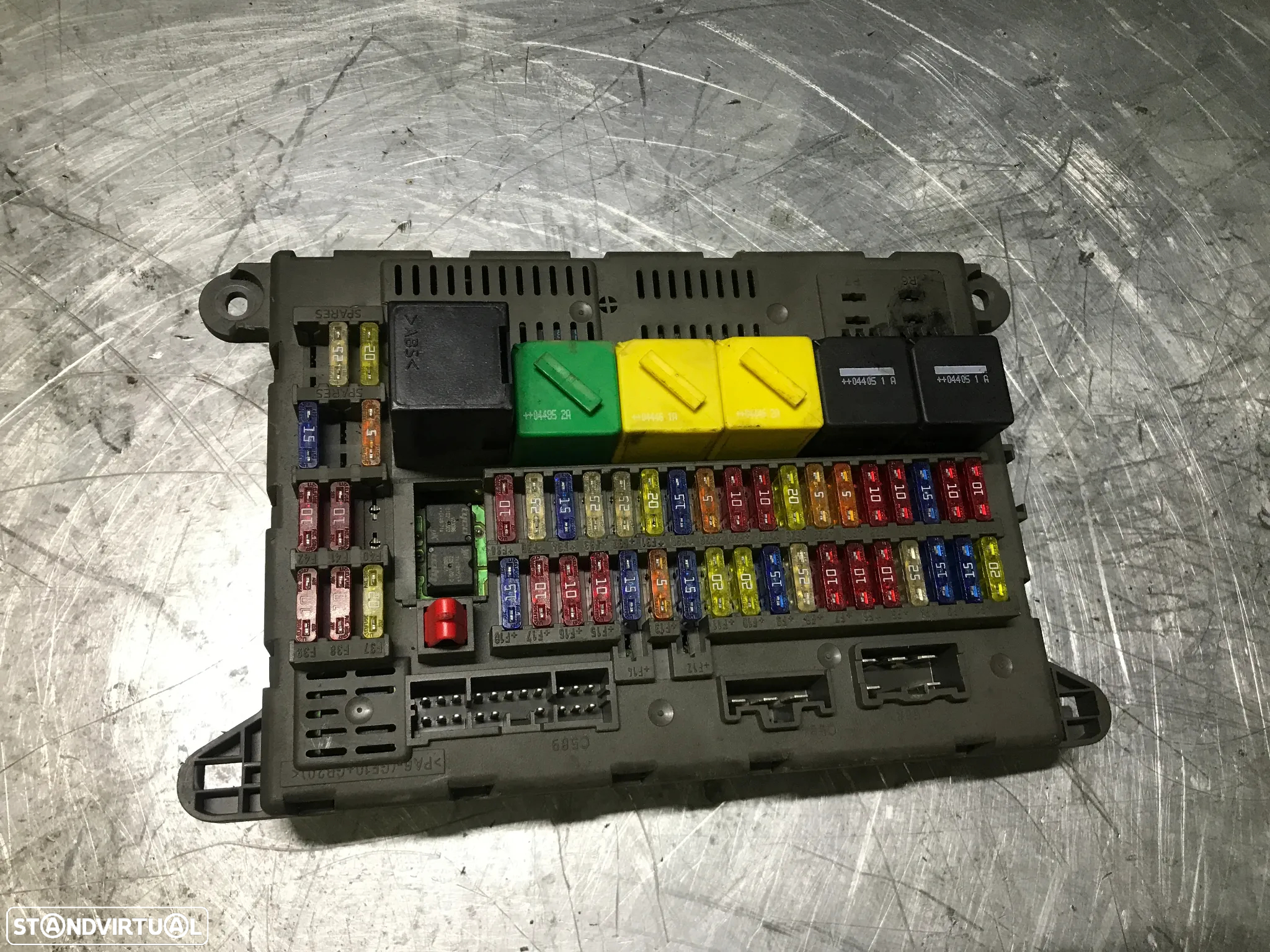 CAIXA DE FUSIVEIS LANDROVER FREELANDER YQE500150 518823208 - 2
