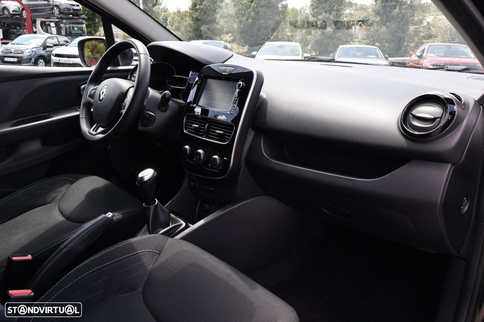 Renault Clio Sport Tourer 0.9 TCe Limited - 11