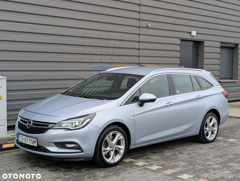 Opel Astra 1.6 CDTI Dynamic - 4