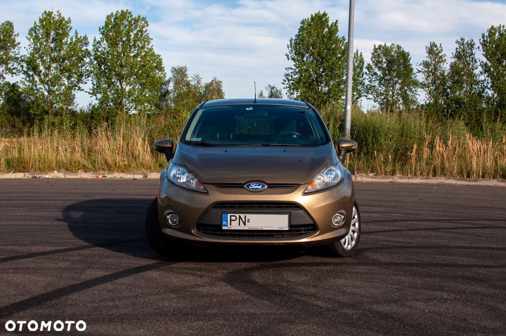 Ford Fiesta - 2