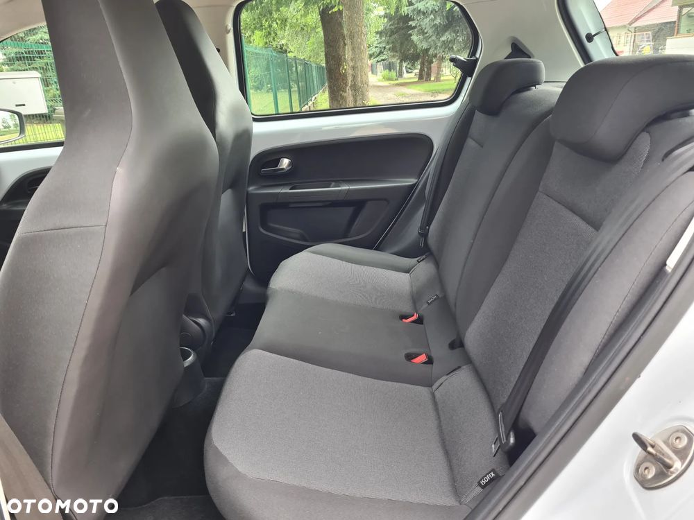 Volkswagen up! - 12
