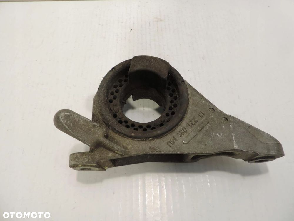 PODUSZKA ŁAPA SILNIKA OPEL Astra H III Zafira B 2.2 CDTI 13221031 MU - 1
