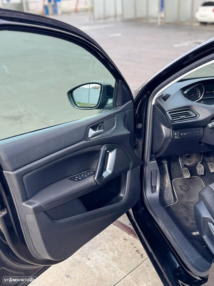 Peugeot 308 SW 1.6 BlueHDi Style - 11