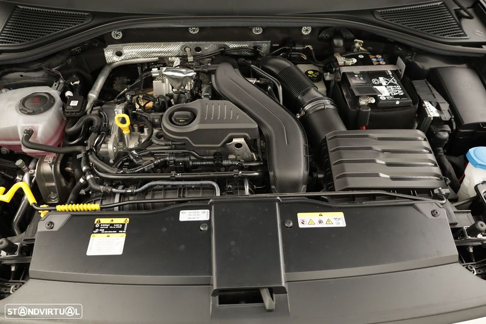 VW T-Roc 1.5 TSI Urban DSG - 24