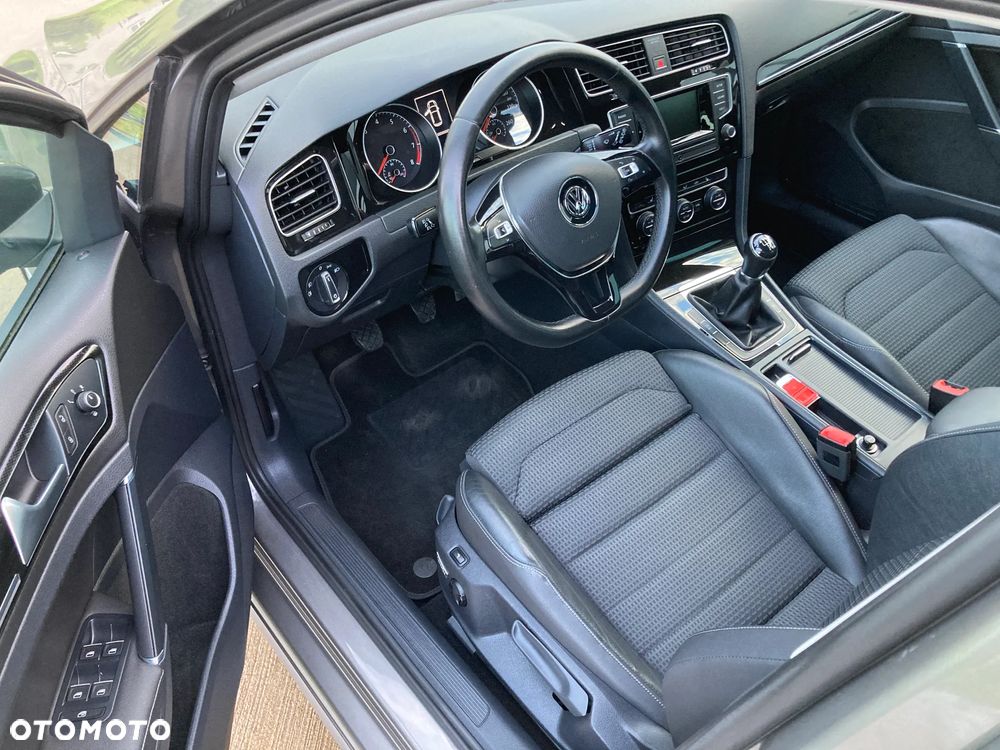 Volkswagen Golf 1.4 TSI BlueMotion Technology Cup - 18