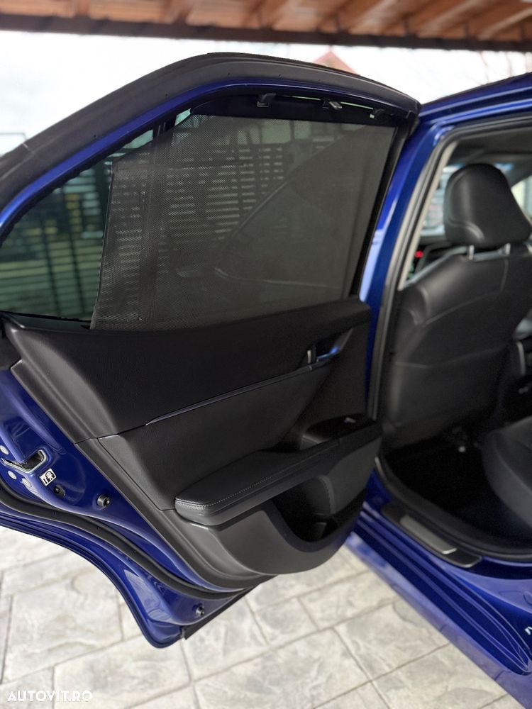 Toyota Camry 2.5 Hybrid Exclusive - 31