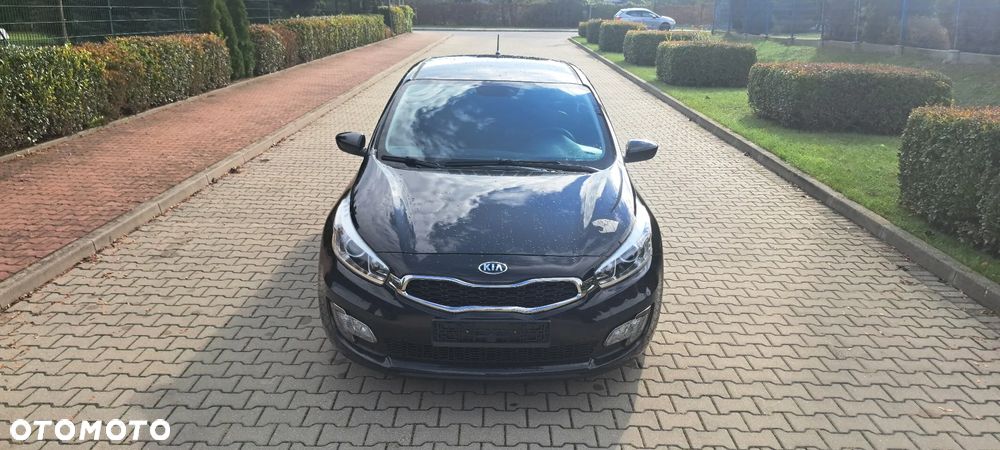 Kia ProCeed - 4