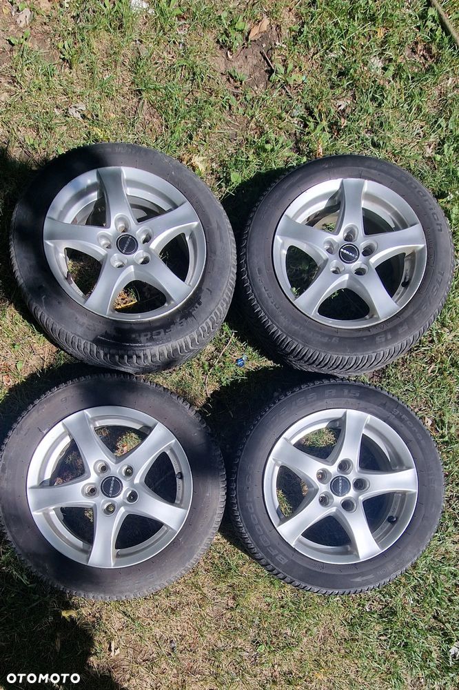 Volkswagen Golf - 17
