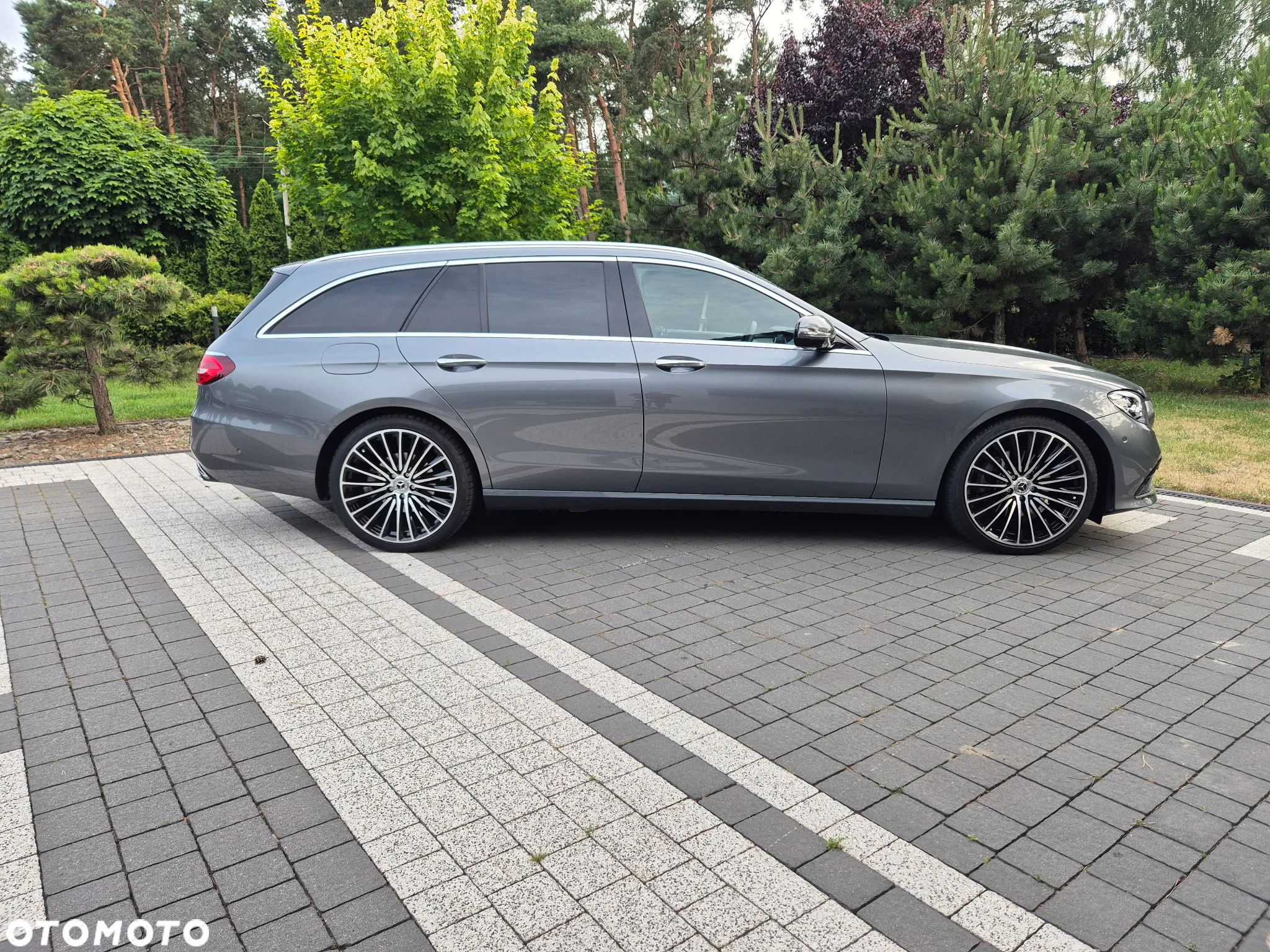 Mercedes-Benz Klasa E 220 d 4-Matic Avantgarde - 19