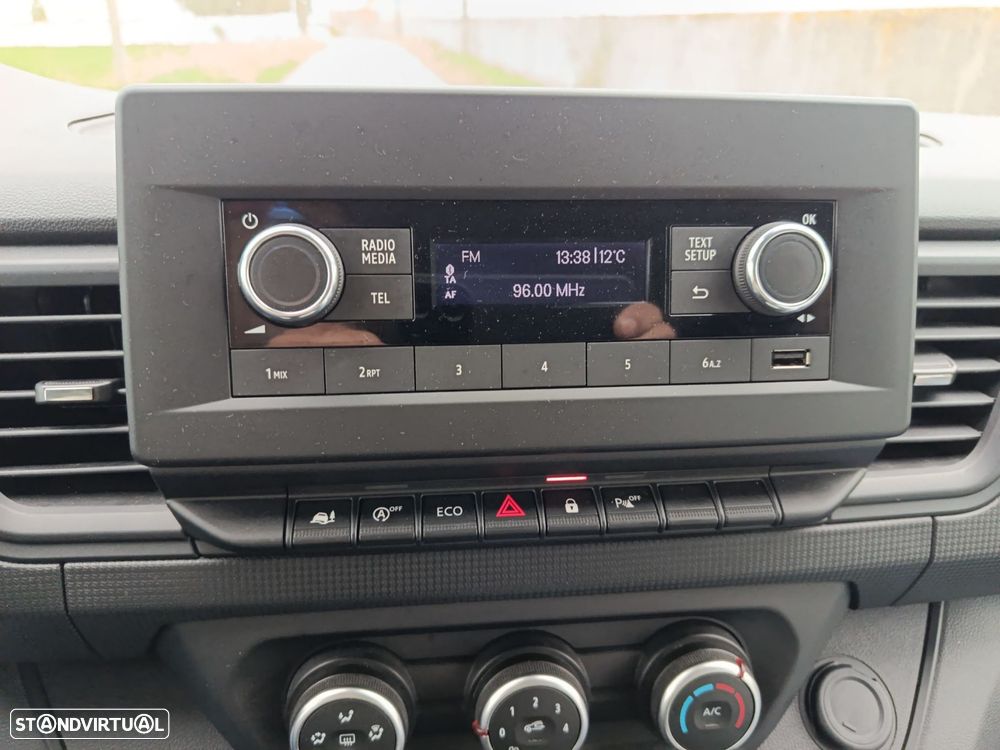 Renault Trafic 2.0 Blue dCi L1 Autenthic - 11