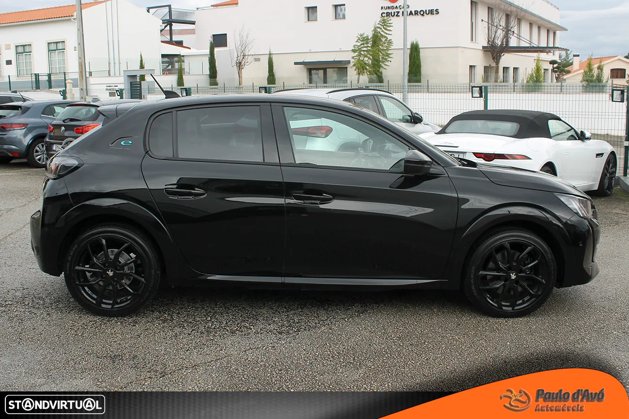 Peugeot e-208 50 kWh GT Pack - 4