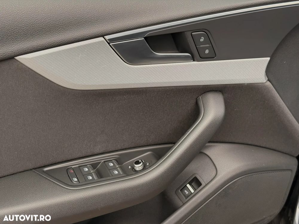 Audi A4 2.0 TDI DPF multitronic Attraction - 32