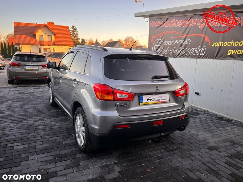 Mitsubishi ASX - 10