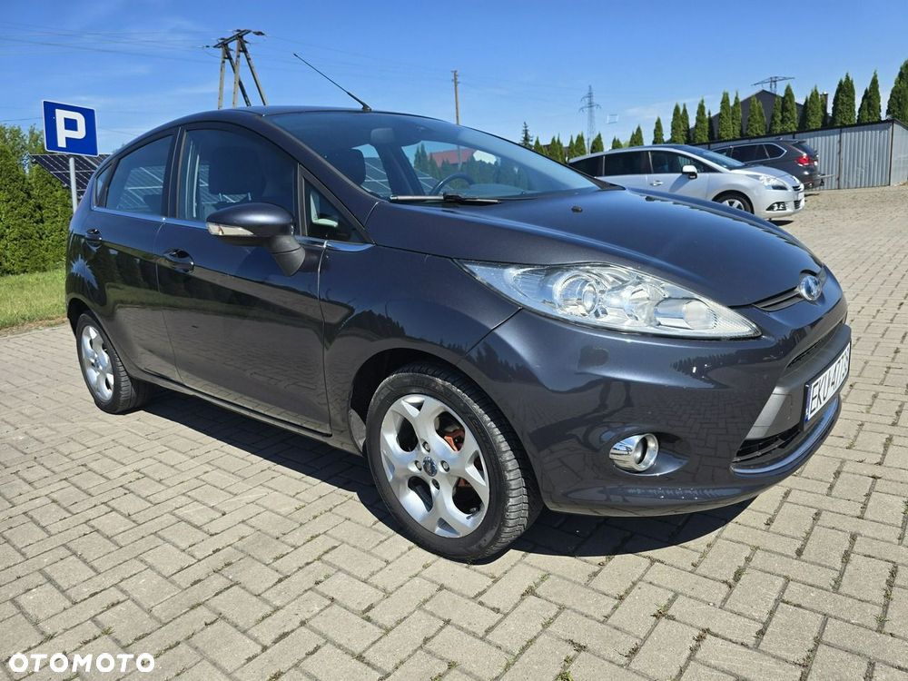 Ford Fiesta - 2