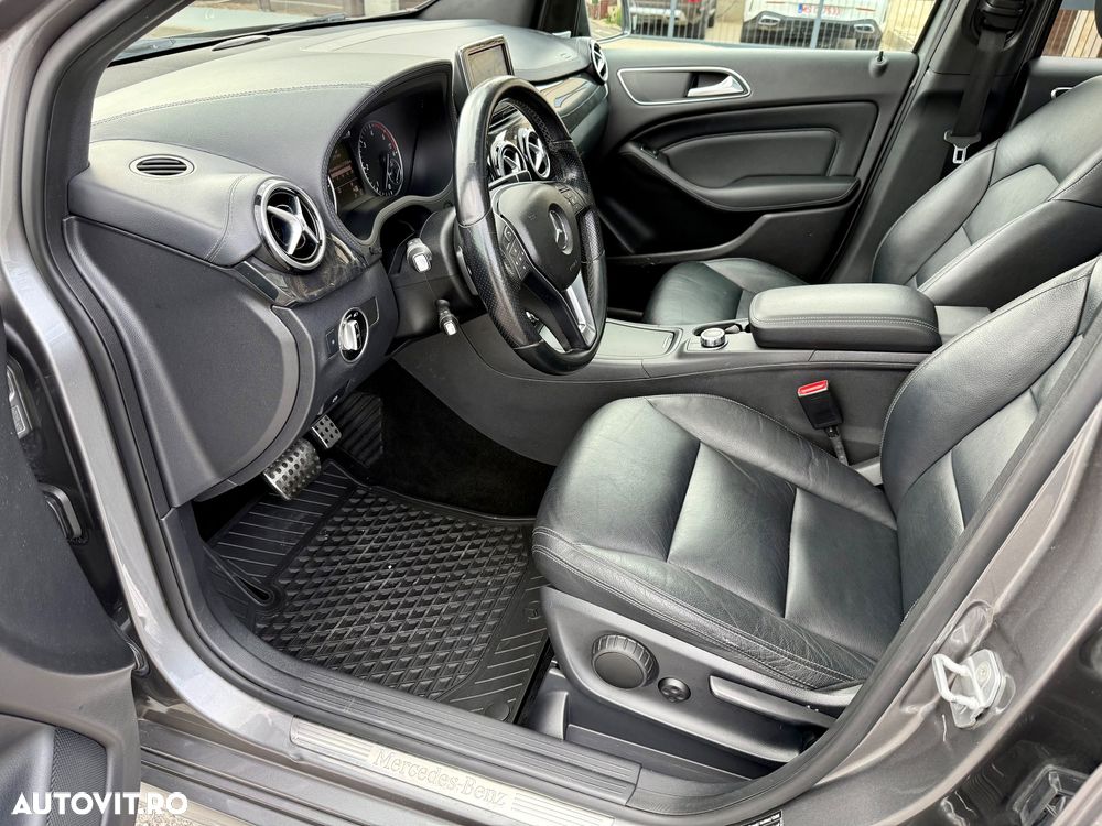 Mercedes-Benz B 200 - 25