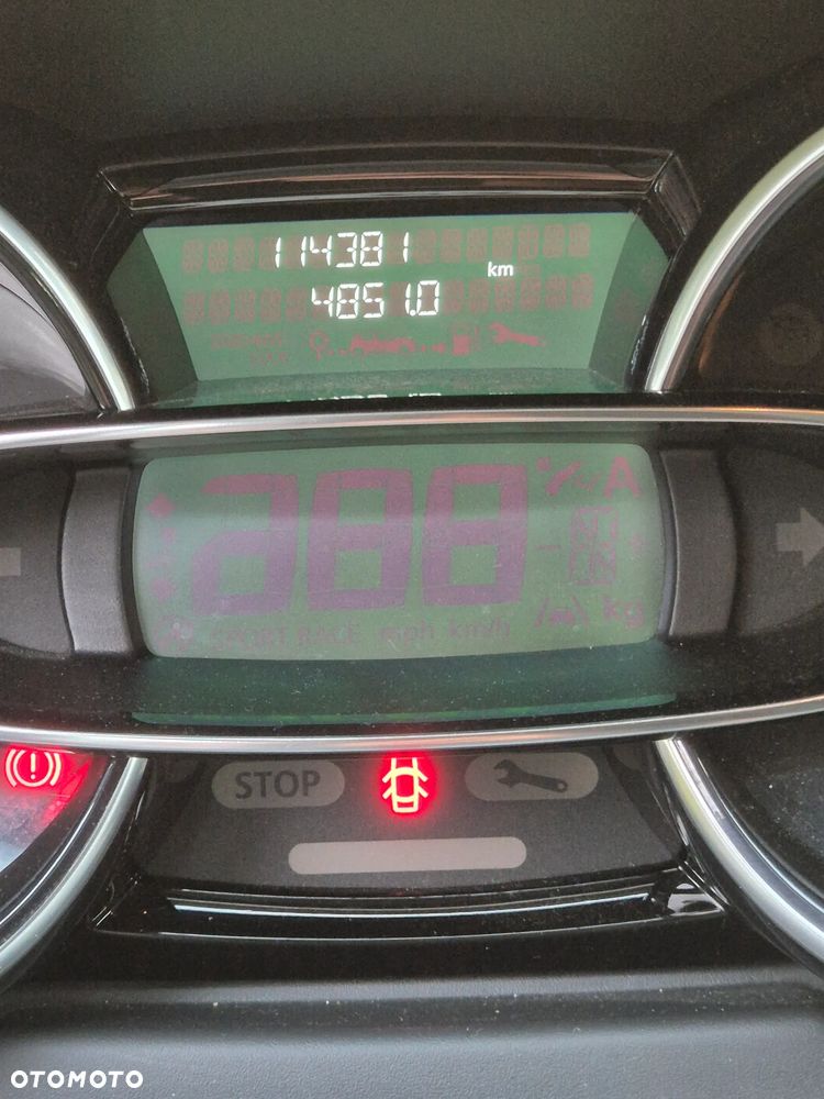 Renault Clio - 12